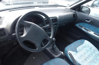 Leve vitre electrique avant gauche SUZUKI SWIFT 2