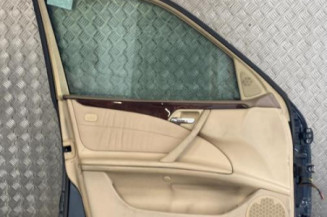 Porte avant gauche MERCEDES CLASSE E 210
