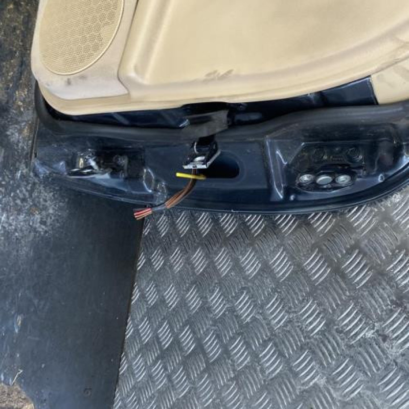 Porte avant gauche MERCEDES CLASSE E 210 Photo n°5
