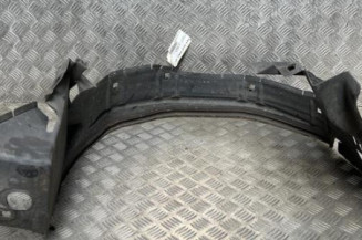 Pare boue avant gauche MERCEDES CLASSE E 210 Photo n°1