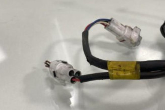 Serrure avant droit SUZUKI SWIFT 2