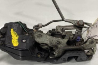 Serrure avant droit SUZUKI SWIFT 2