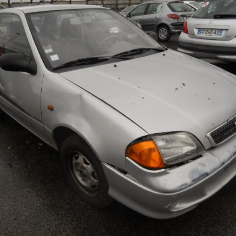 Vitre avant droit SUZUKI SWIFT 2 Photo n°3