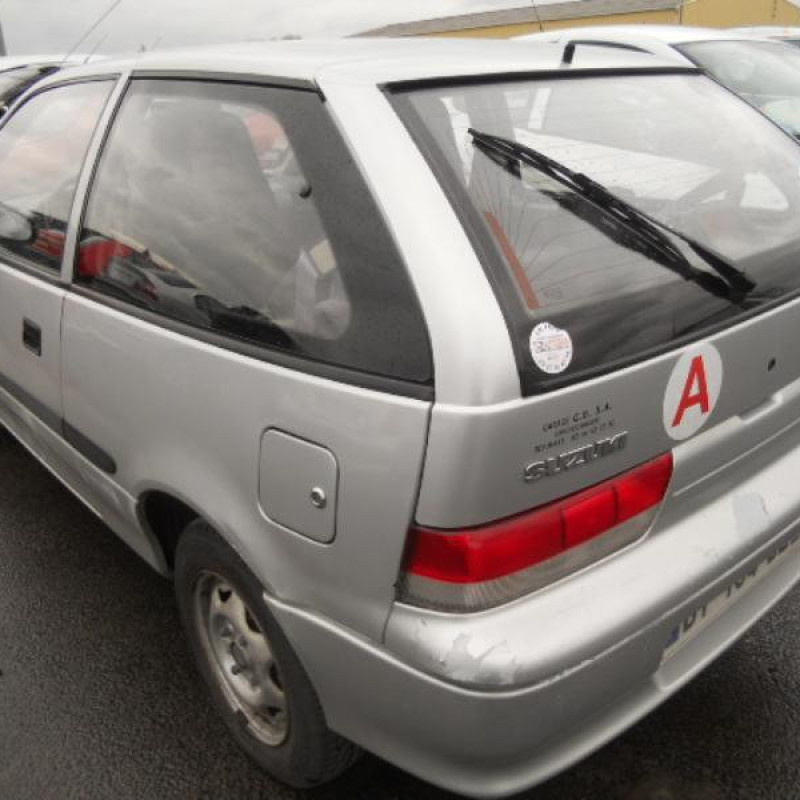 Vitre avant droit SUZUKI SWIFT 2 Photo n°5