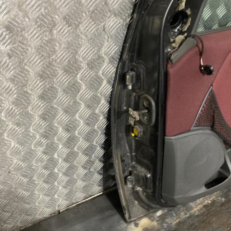 Porte avant droit FIAT PUNTO 2 Photo n°4