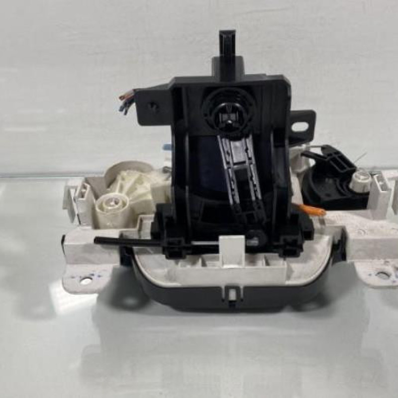 Commande chauffage MAZDA 2 2 Photo n°3