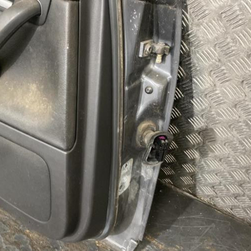 Porte arriere gauche AUDI A4 2 Photo n°4