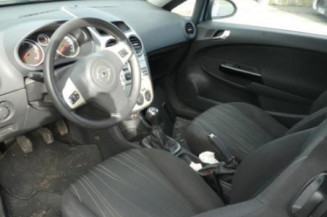 Leve vitre electrique avant gauche OPEL CORSA D