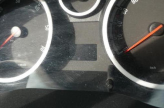 Leve vitre electrique avant gauche OPEL CORSA D