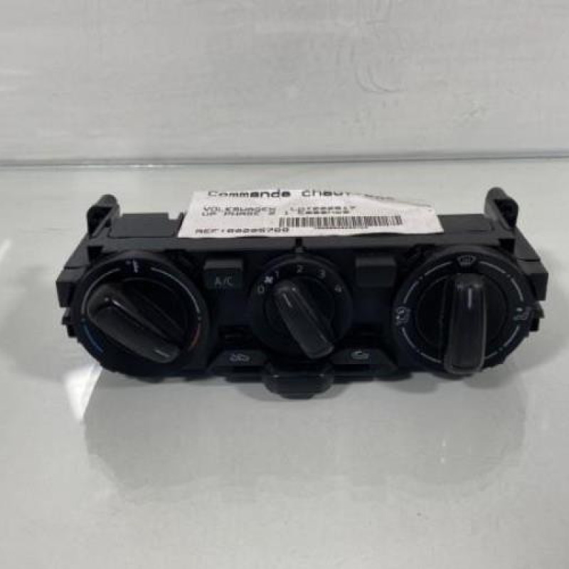 Commande chauffage VOLKSWAGEN UP Photo n°1