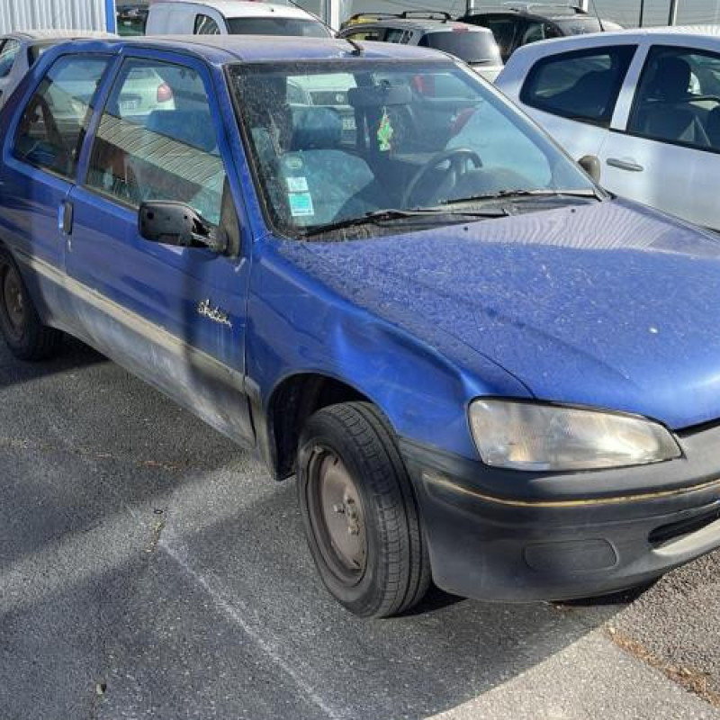 Pare choc avant PEUGEOT 106 Photo n°7