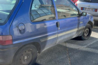 Pare choc avant PEUGEOT 106