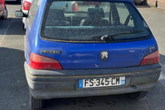 Pare choc avant PEUGEOT 106