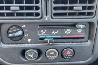 Pare choc avant PEUGEOT 106