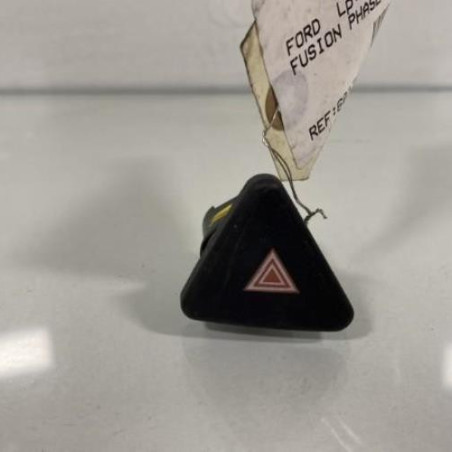 Bouton de warning FORD FUSION Photo n°1