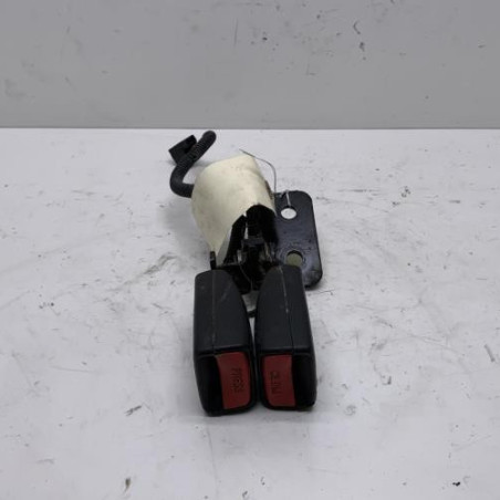 Attache ceinture arriere gauche HONDA CIVIC 8