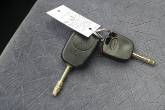 Bras essuie glace arriere FORD FIESTA 4