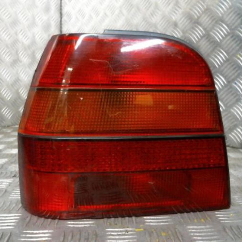 Feu arriere principal droit (feux) VOLKSWAGEN POLO 2 Photo n°1