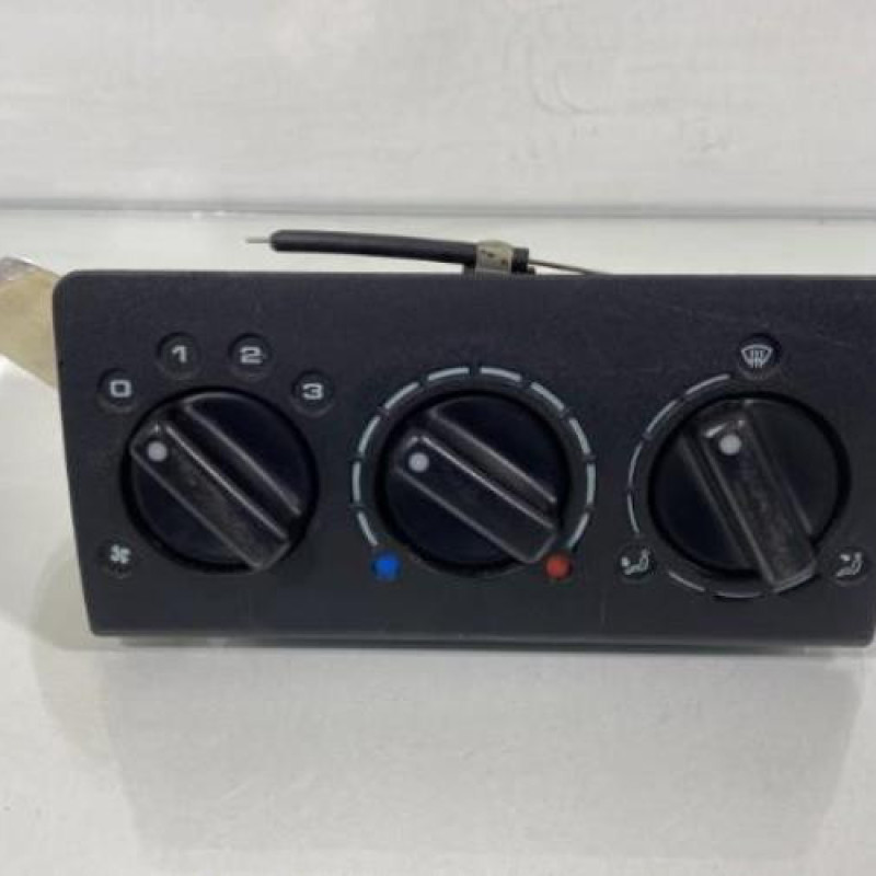 Commande chauffage VOLKSWAGEN POLO 2 Photo n°1