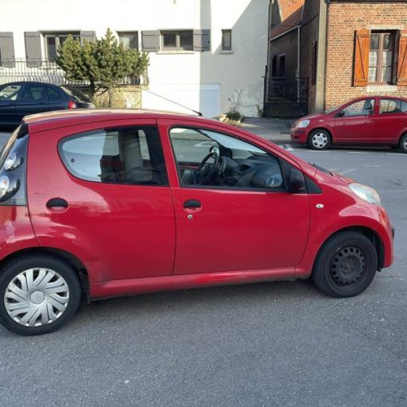 Feu arriere principal droit (feux) CITROEN C1 1 Photo n°7
