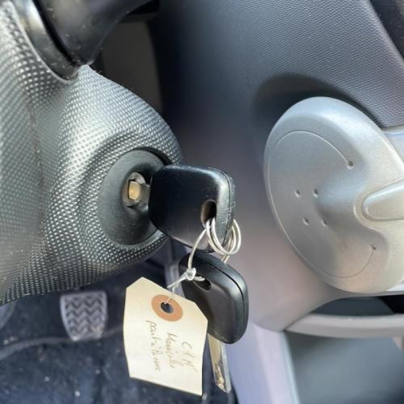 Moteur essuie glace arriere CITROEN C1 1 Photo n°12