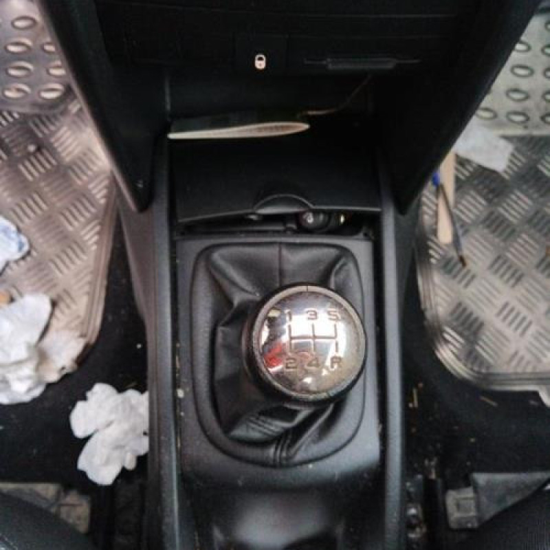 Pretensionneur de ceinture avant droit PEUGEOT 207 Photo n°10