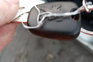 Pretensionneur de ceinture avant droit PEUGEOT 207