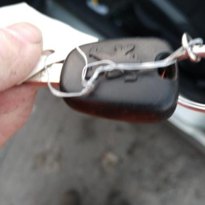 Pretensionneur de ceinture avant droit PEUGEOT 207 Photo n°13