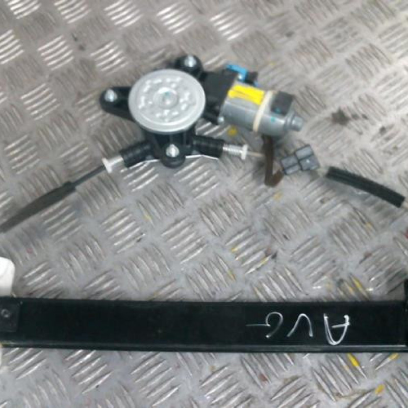 Leve vitre electrique avant gauche CHEVROLET SPARK Photo n°2