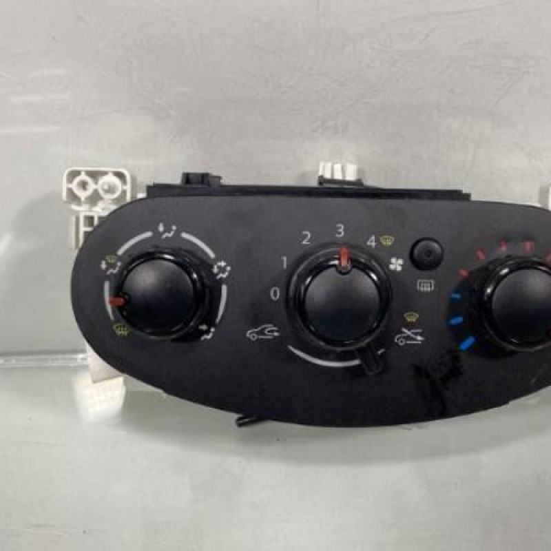 Commande chauffage RENAULT TWINGO 3 Photo n°1