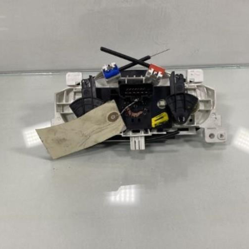 Commande chauffage RENAULT TWINGO 3 Photo n°2