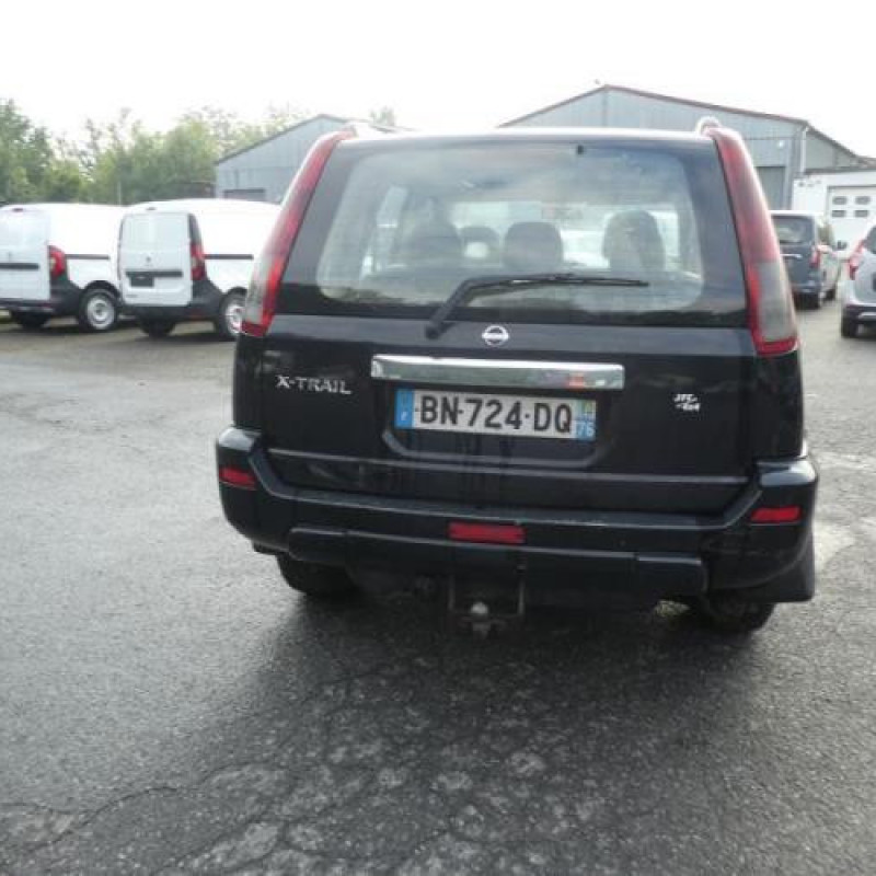 Lunette arriere NISSAN X-TRAIL 1 Photo n°4