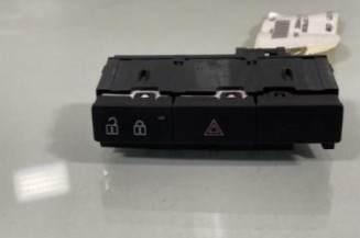Bouton de warning OPEL MERIVA B Photo n°1