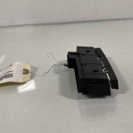 Bouton de warning OPEL MERIVA B