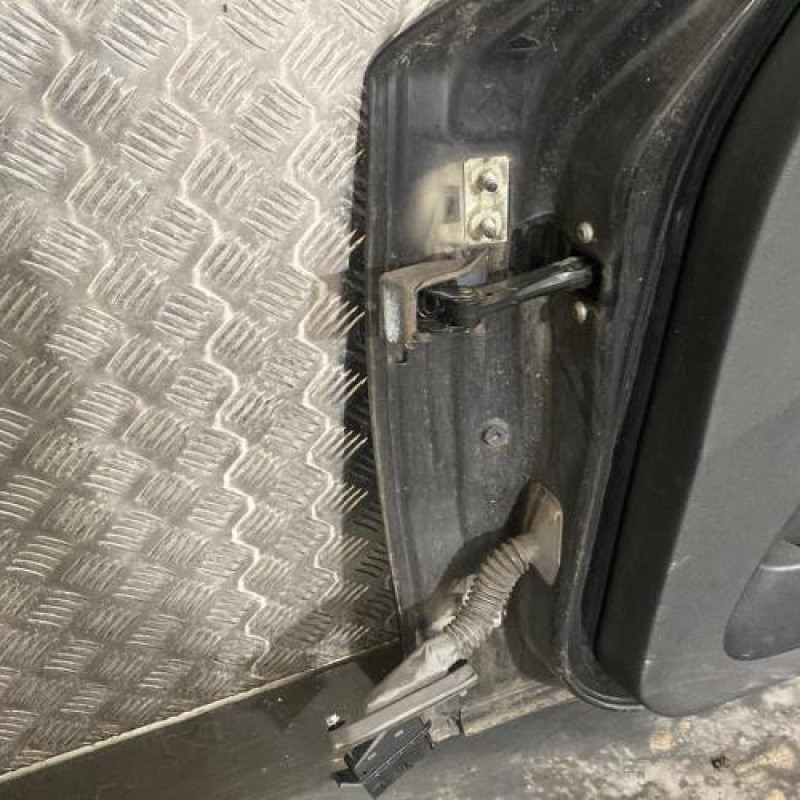 Porte avant droit BMW SERIE 1 E87 Photo n°5