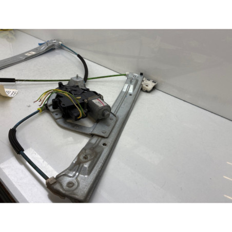 Leve vitre electrique avant gauche PEUGEOT 208 1
