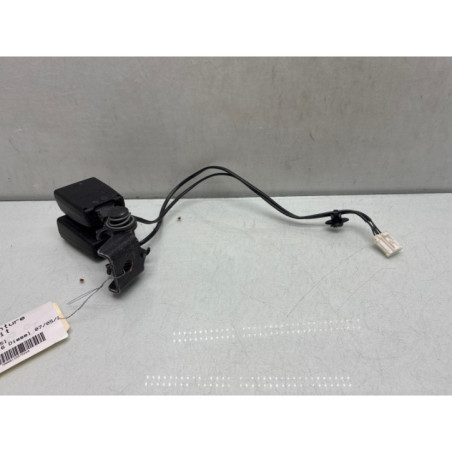 Attache ceinture arriere droit PEUGEOT 308 2 Photo n°1