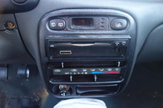 Attache ceinture arriere gauche HYUNDAI PONY 3
