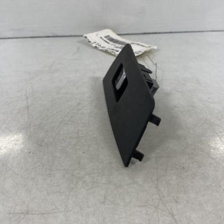Interrupteur de leve vitre avant droit AUDI A1 1