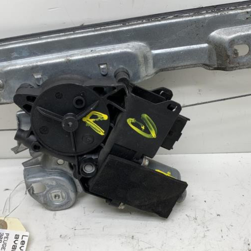 Leve vitre electrique avant droit PEUGEOT 308 1 Photo n°2