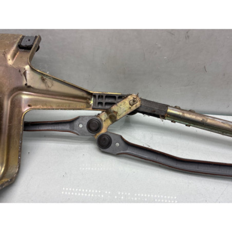 Moteur essuie glace avant RENAULT R19