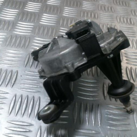 Moteur essuie glace arriere OPEL CORSA D