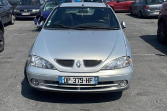 Malle/Hayon arriere RENAULT MEGANE 1 Photo n°1