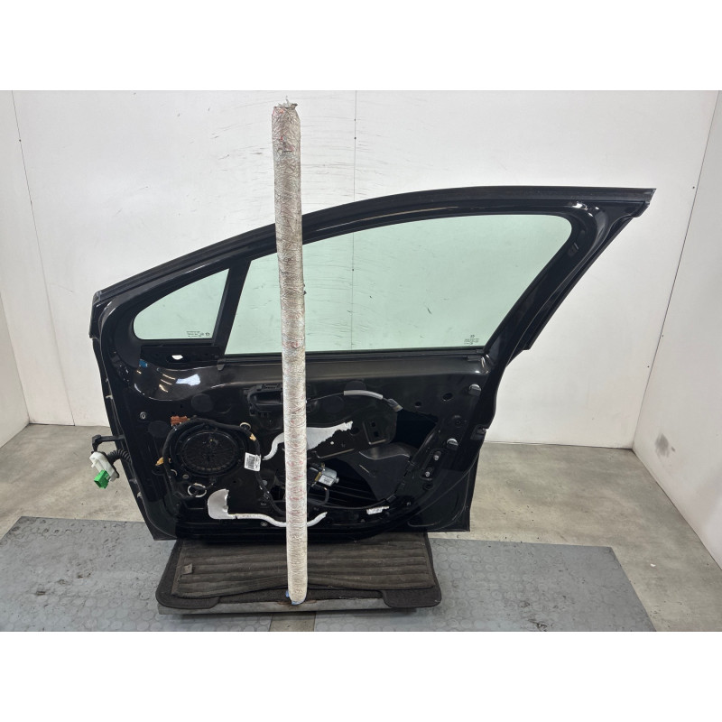 Porte avant droit PEUGEOT 208 1 Photo n°1