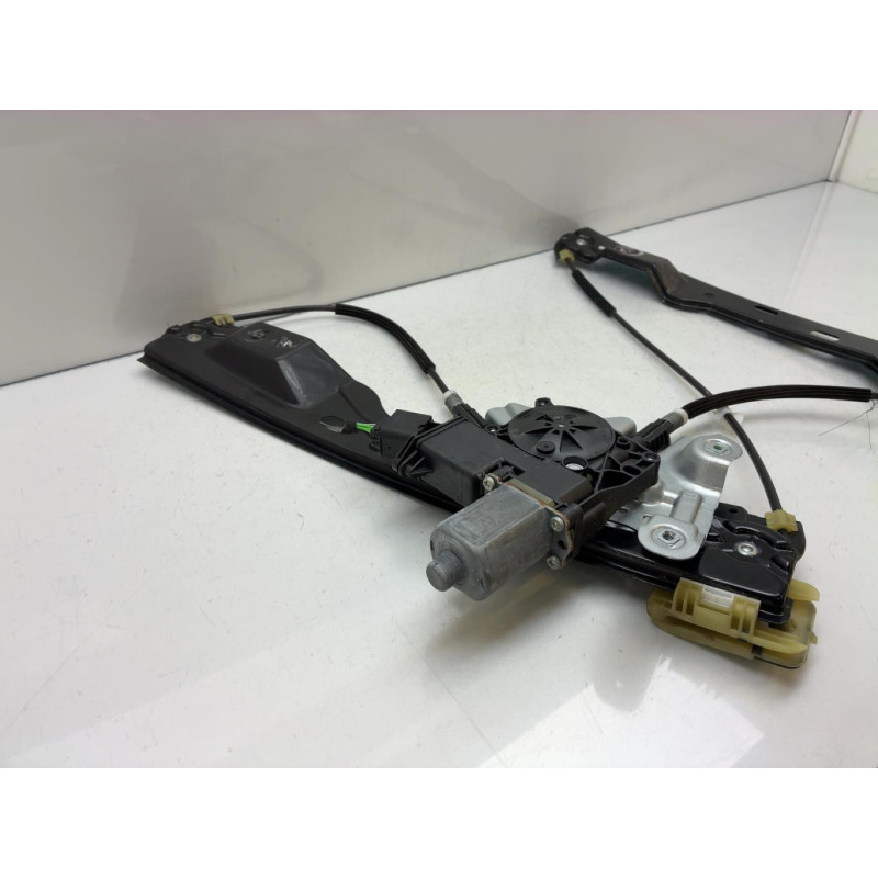Leve vitre electrique avant gauche OPEL ASTRA J SPORTS Photo n°3