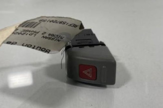 Bouton de warning NISSAN MICRA 2 Photo n°1