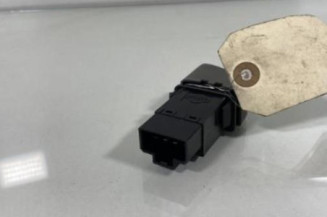 Bouton de warning NISSAN MICRA 2