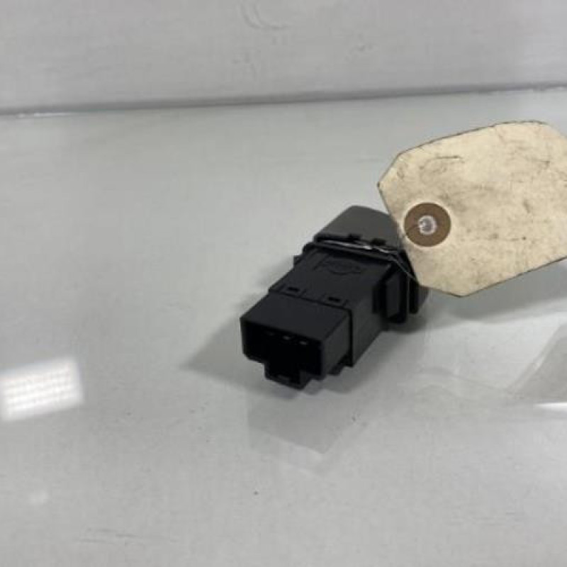 Bouton de warning NISSAN MICRA 2 Photo n°3