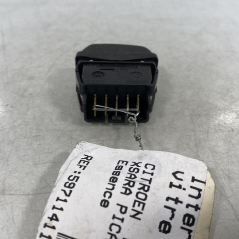 Interrupteur de leve vitre avant droit CITROEN XSARA PICASSO Photo n°3