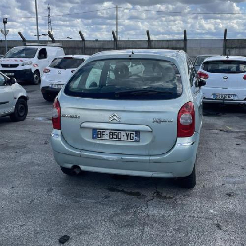 Compresseur clim CITROEN XSARA PICASSO Photo n°8